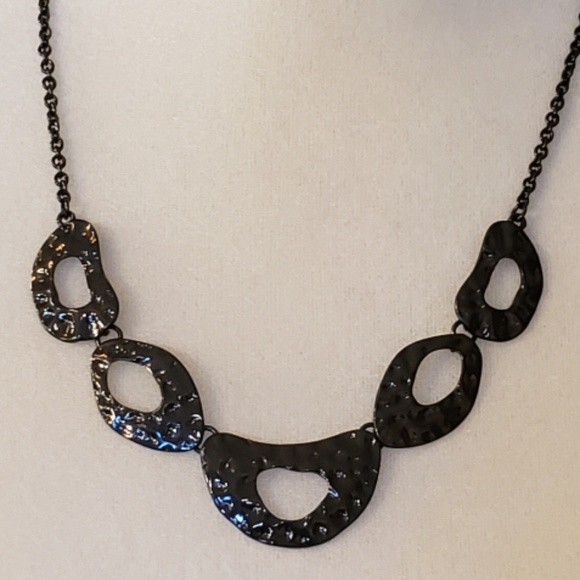 Black, Hammered Metal, Necklace and Earrings Set - Picture 2 of 8